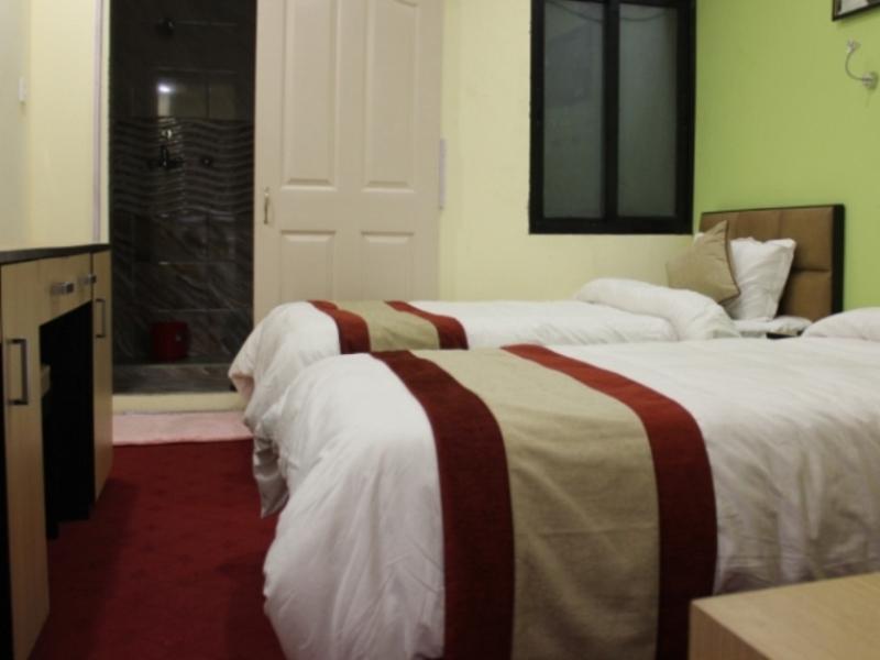 Oyo 105 Hotel Travel Inn Kathmandu Exterior photo
