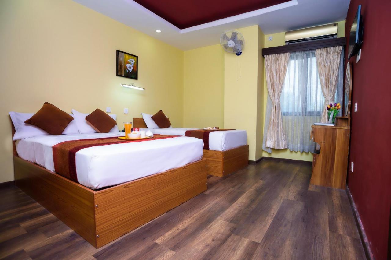 Oyo 105 Hotel Travel Inn Kathmandu Exterior photo